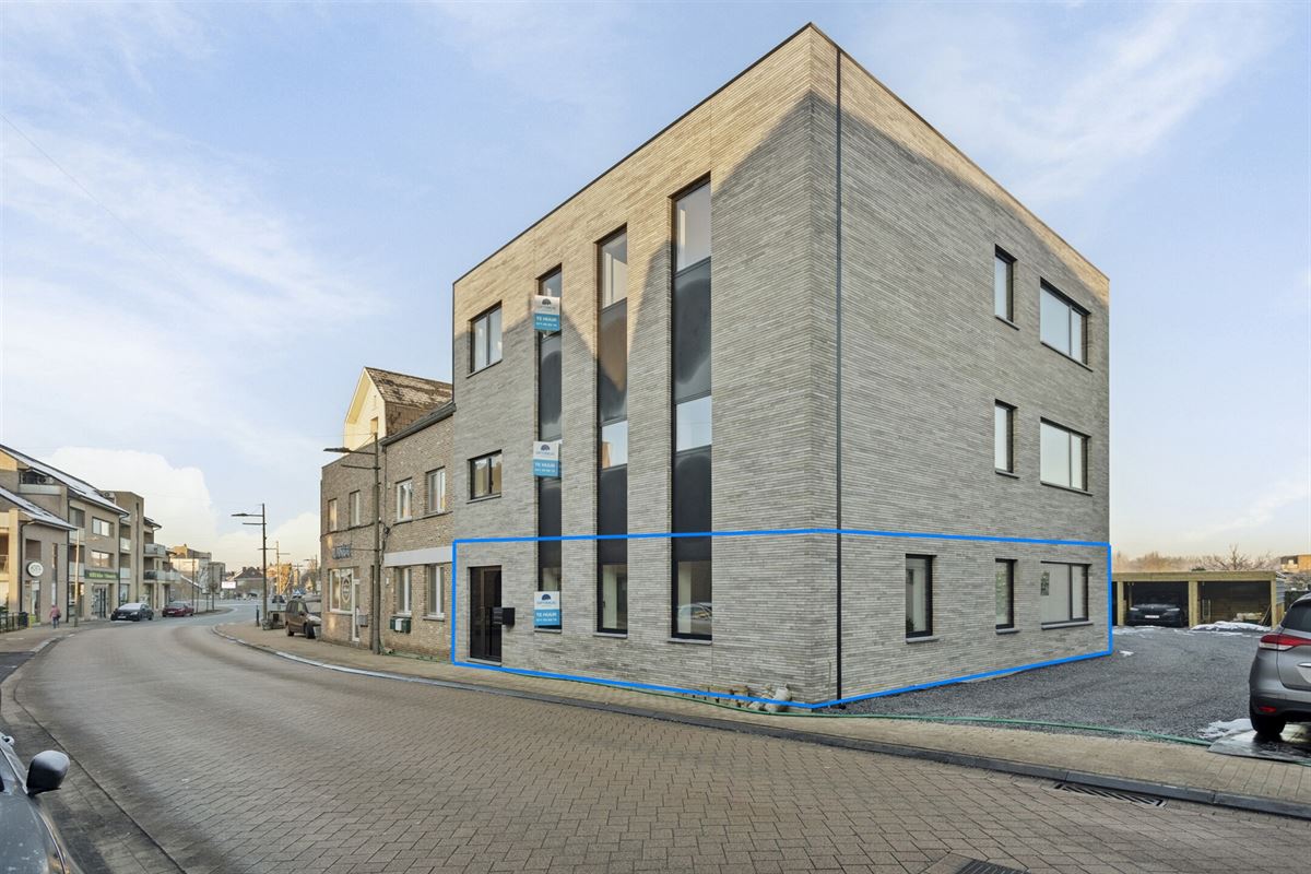 TE HUUR: Recent appartement met 3 slaapkamers te Wellen!