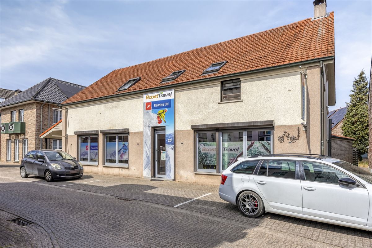 TE KOOP: Woning met handelsruimte en appartement in Eksel!