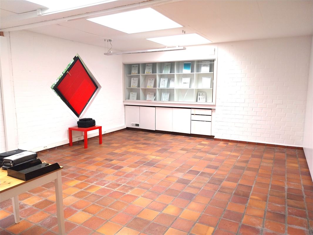 E2638882735700607281_4167LL